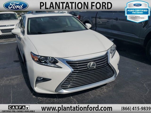 2018 LEXUS ES
