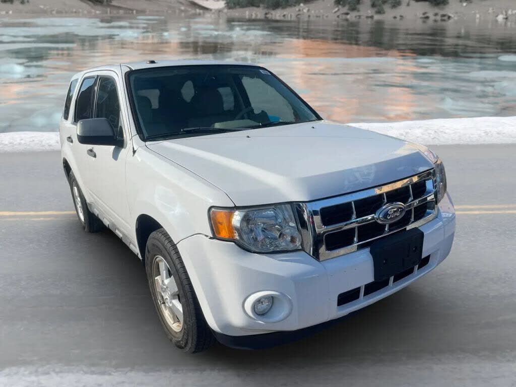2011 FORD Escape