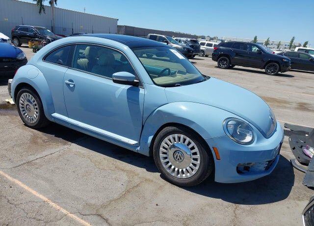 2015 VOLKSWAGEN Beetle