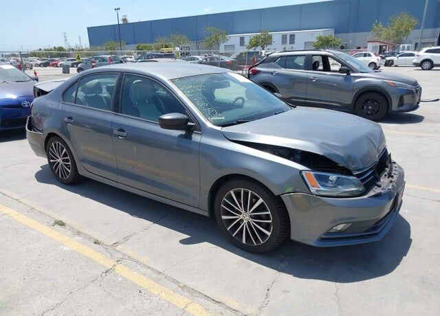 2016 VOLKSWAGEN Jetta