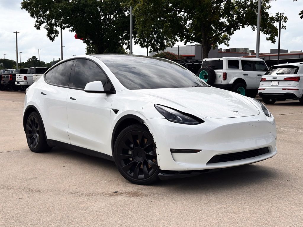 2023 TESLA Model Y