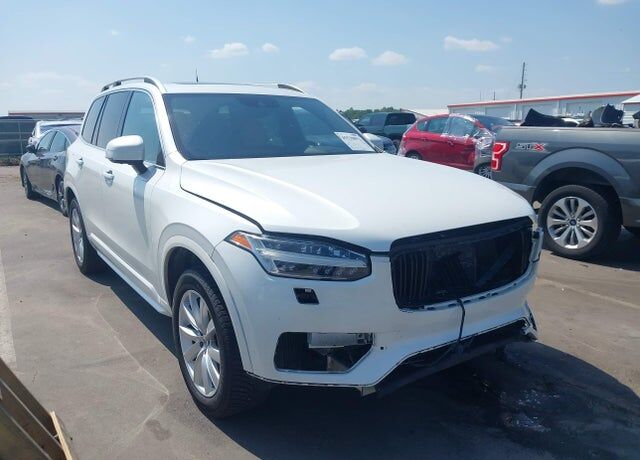 2017 VOLVO XC90