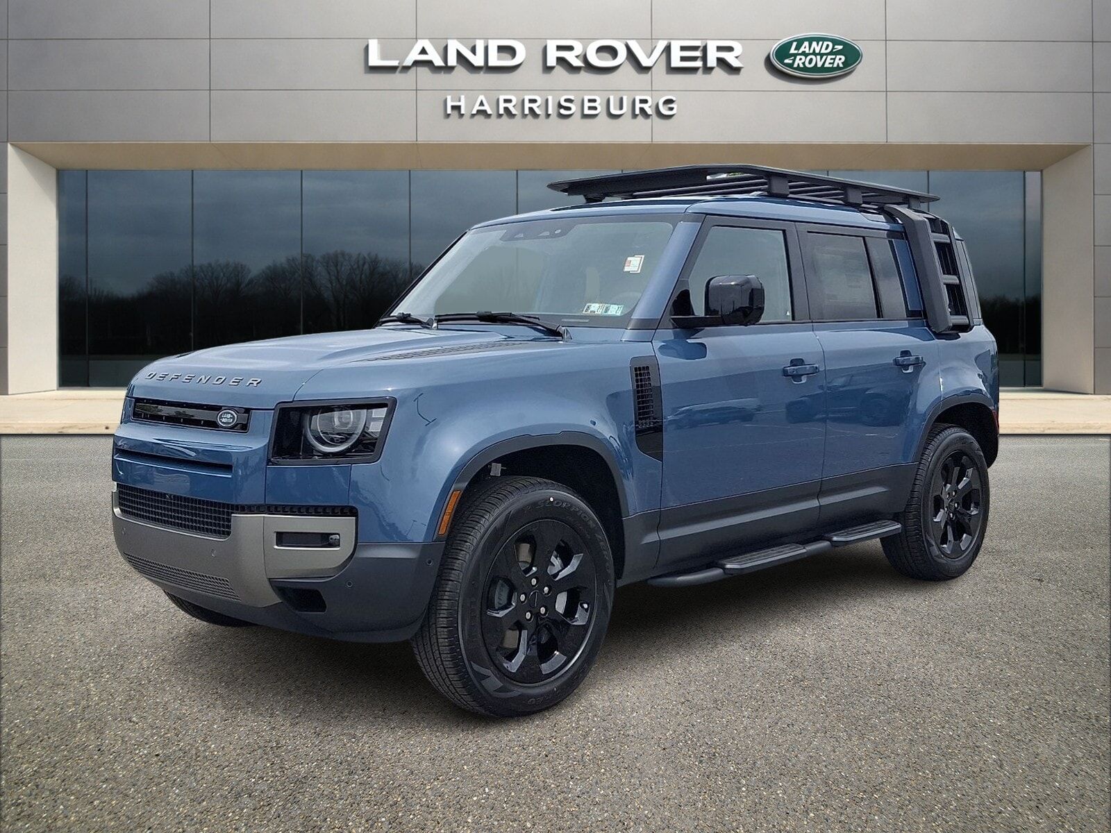 2026 LAND ROVER Defender