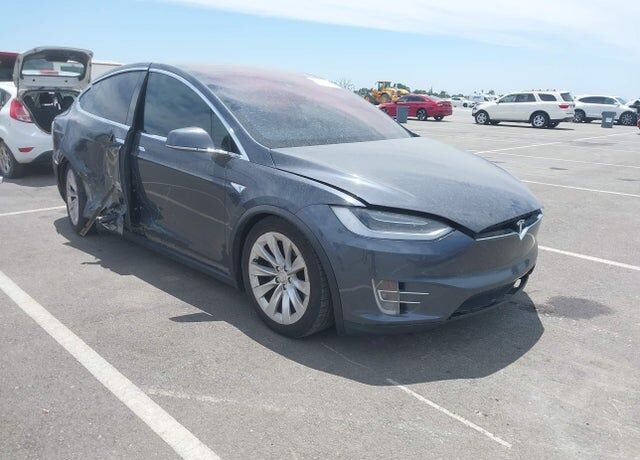 2016 TESLA Model X