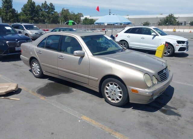 2001 MERCEDES-BENZ E-Class