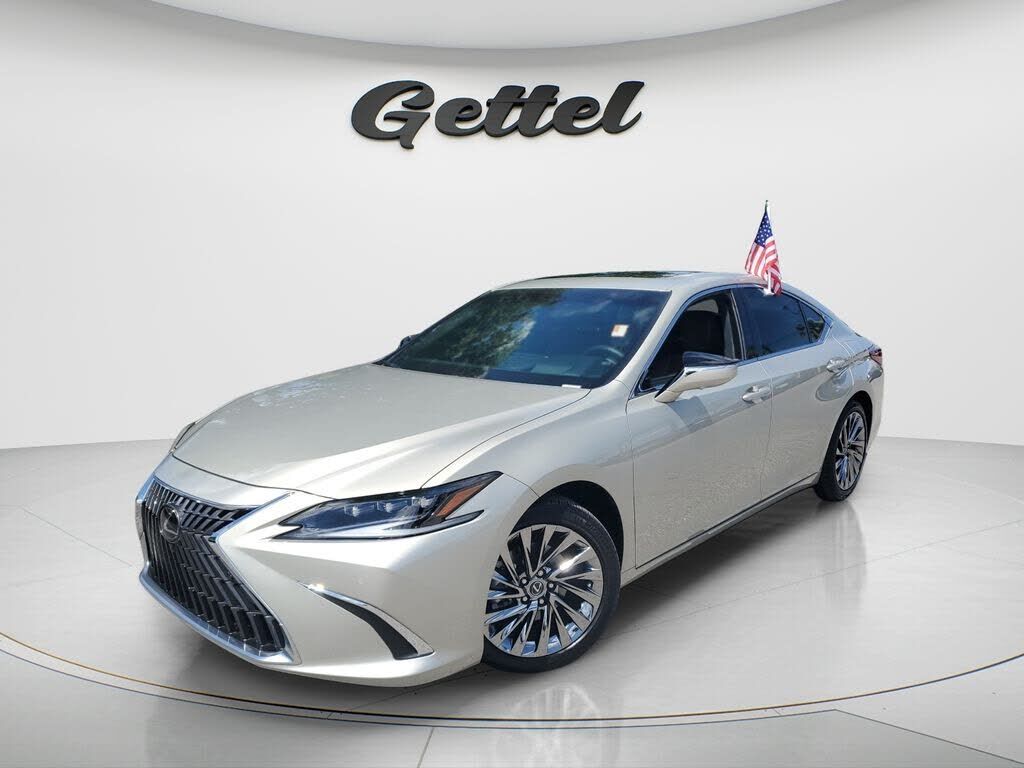 2024 LEXUS ES