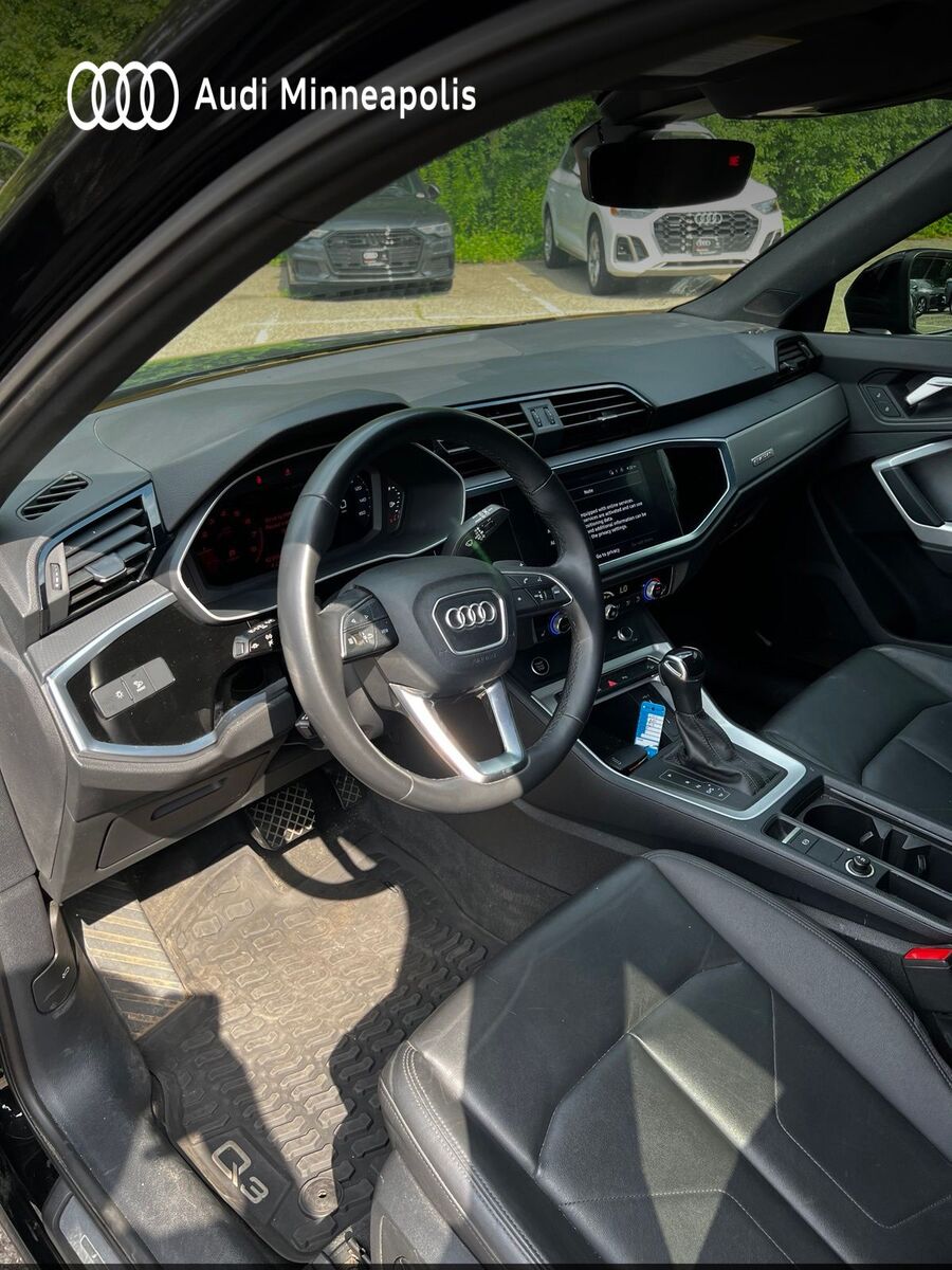 2022 Audi Q3