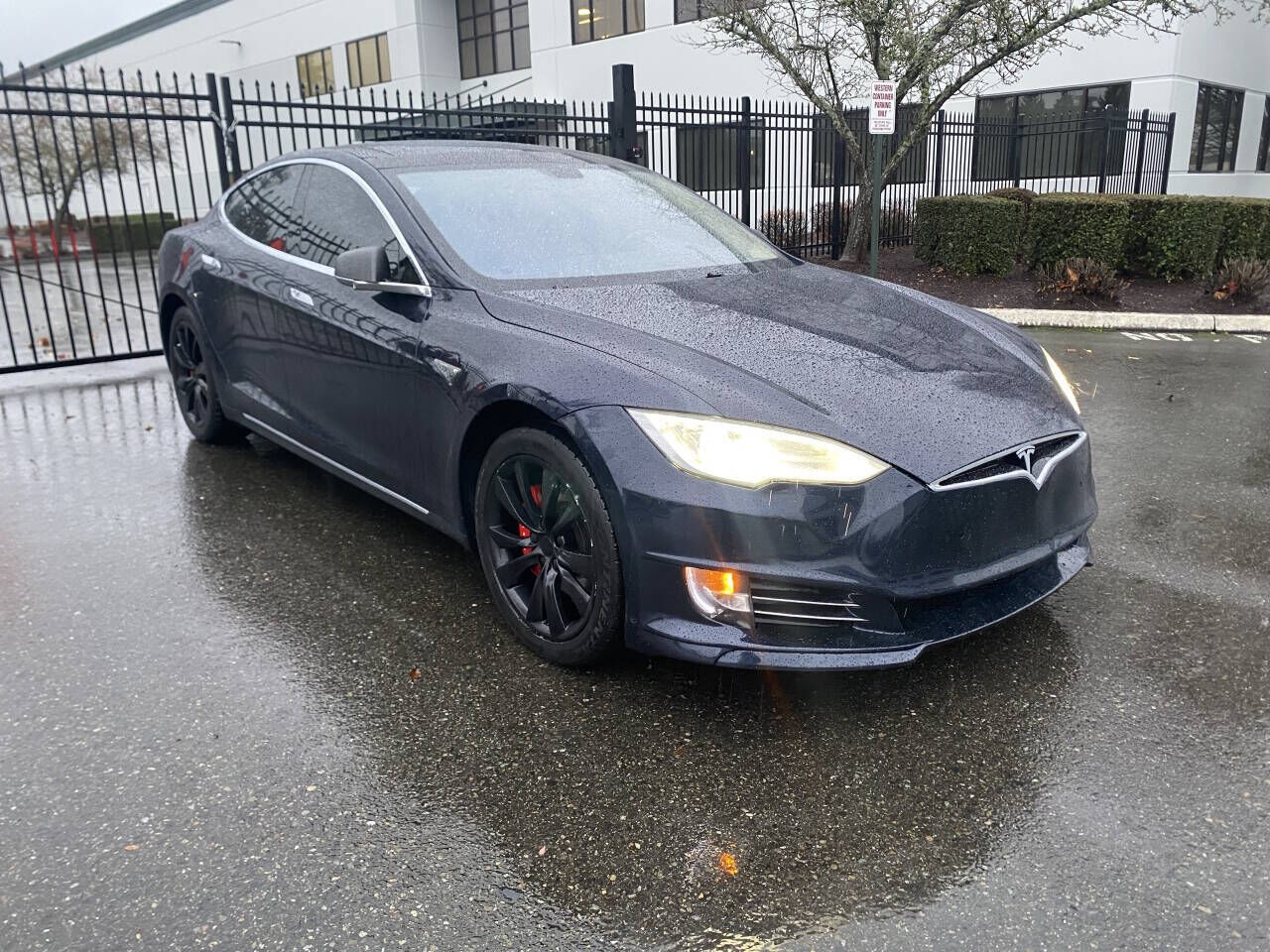 2014 TESLA Model S