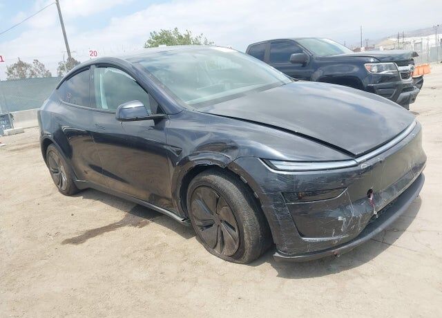 2026 TESLA Model Y