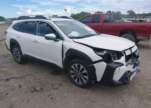 2023 SUBARU Outback