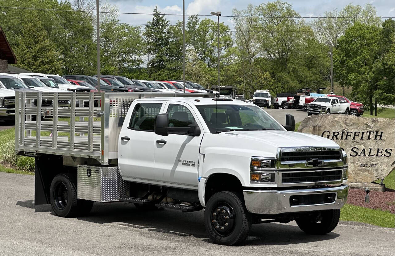 2024 GMC Silverado Medium Duty