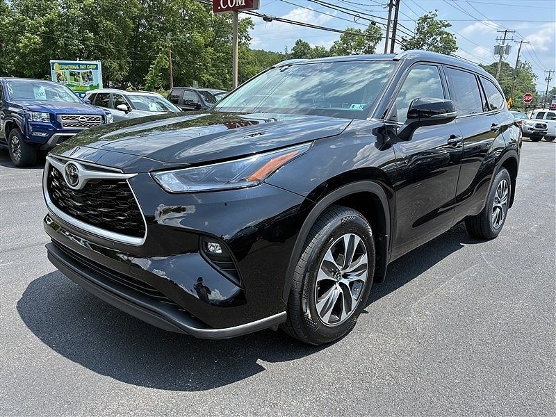 2021 TOYOTA Highlander