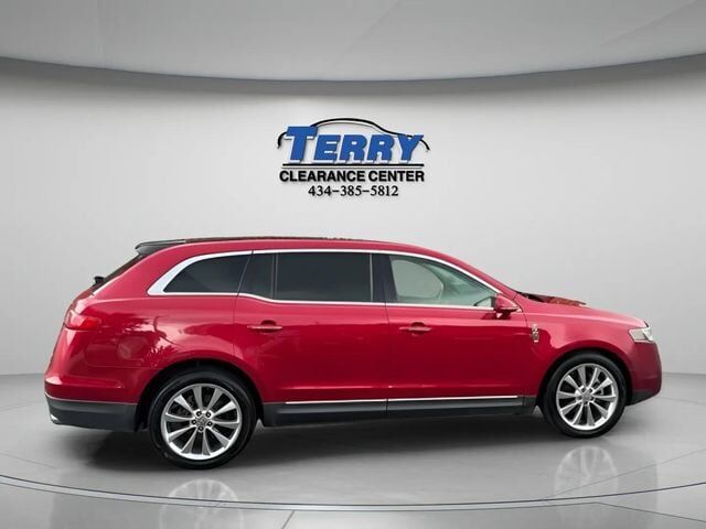 2011 LINCOLN MKT