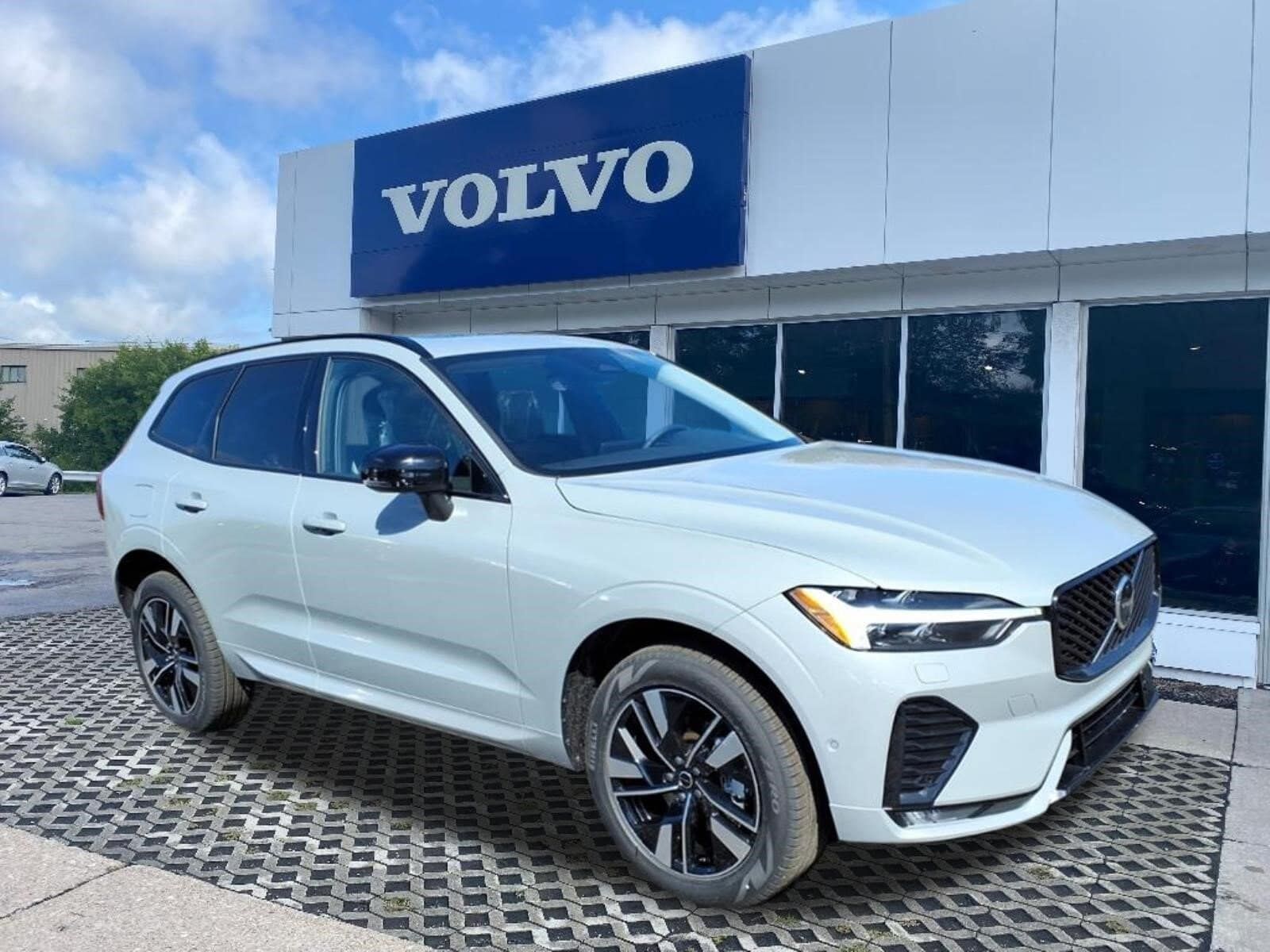 2026 VOLVO XC60