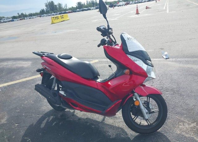 2013 HONDA PCX150