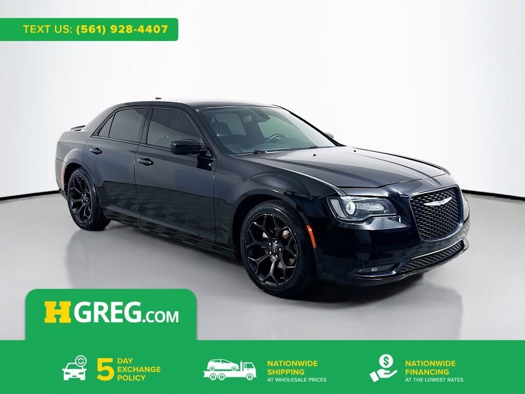 2019 CHRYSLER 300