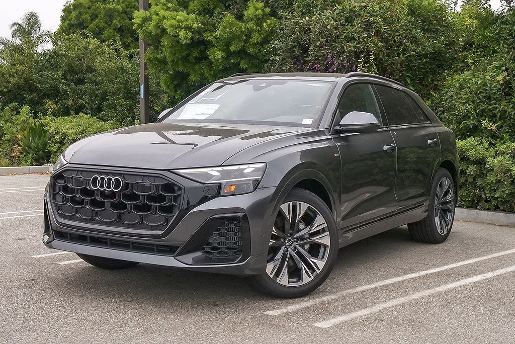 2026 AUDI Q8