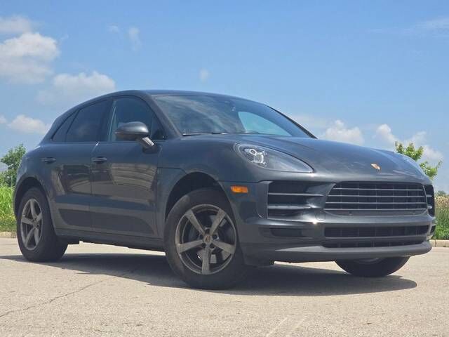 2020 PORSCHE Macan
