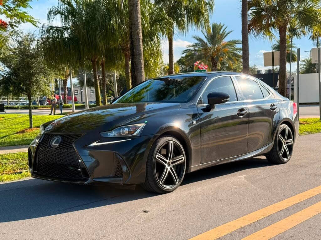 2017 LEXUS IS
