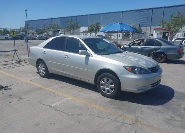 2002 TOYOTA Camry