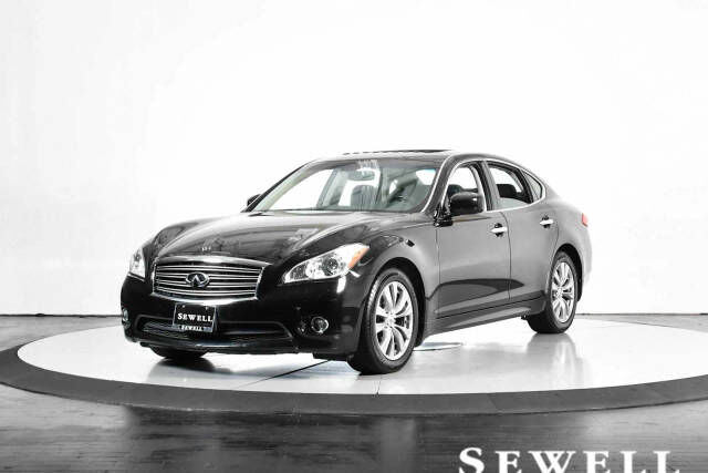 2013 INFINITI M56