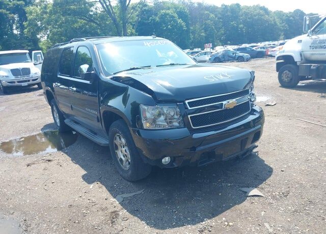 2011 CHEVROLET Suburban