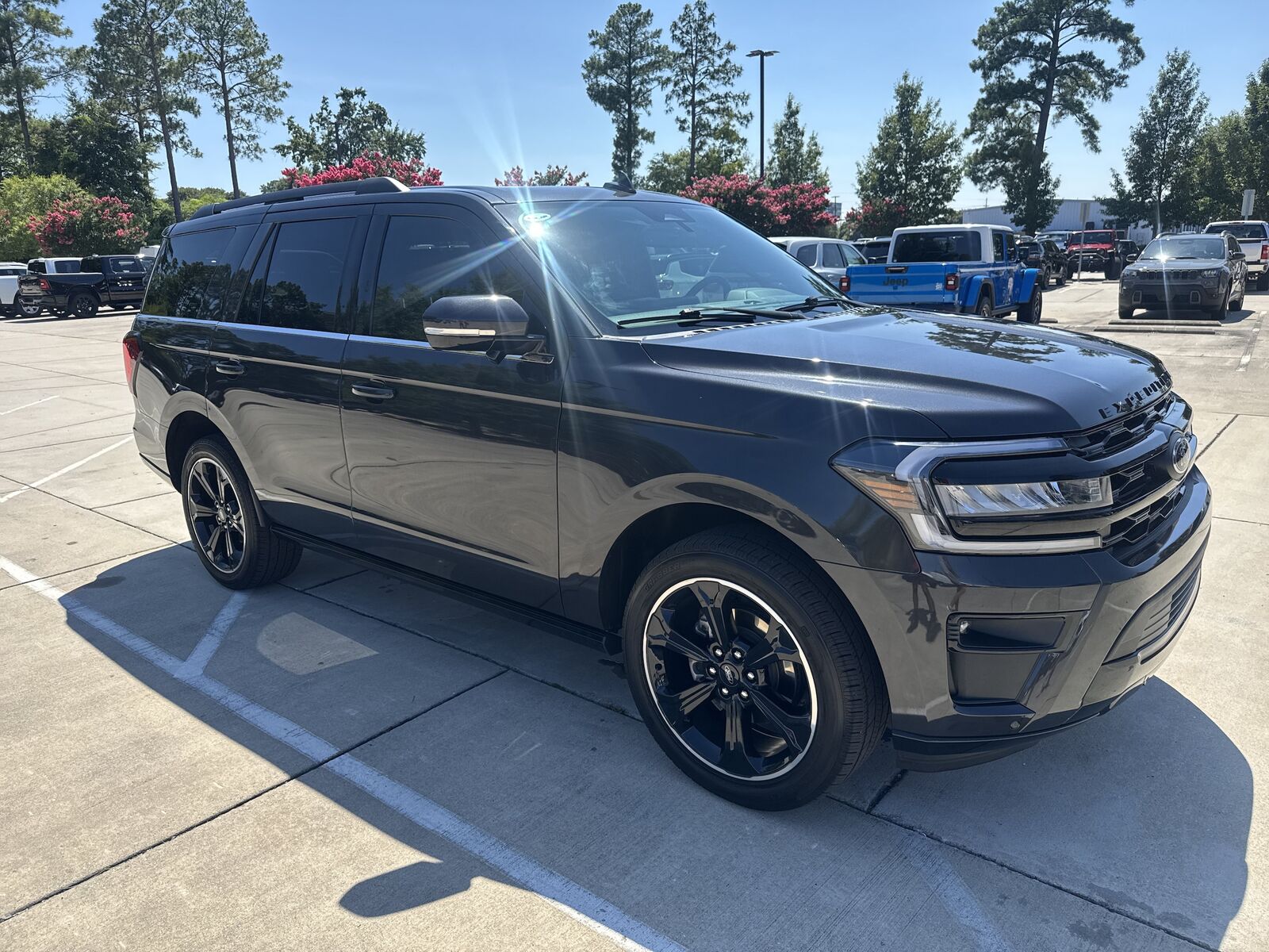 2023 FORD Expedition