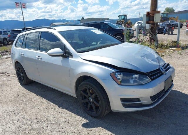 2017 VOLKSWAGEN Golf SportWagen