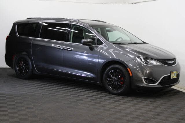 2019 CHRYSLER Pacifica