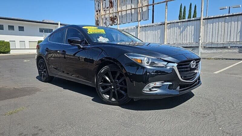 2018 MAZDA Mazda3