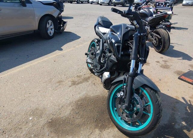 2022 YAMAHA MTN690