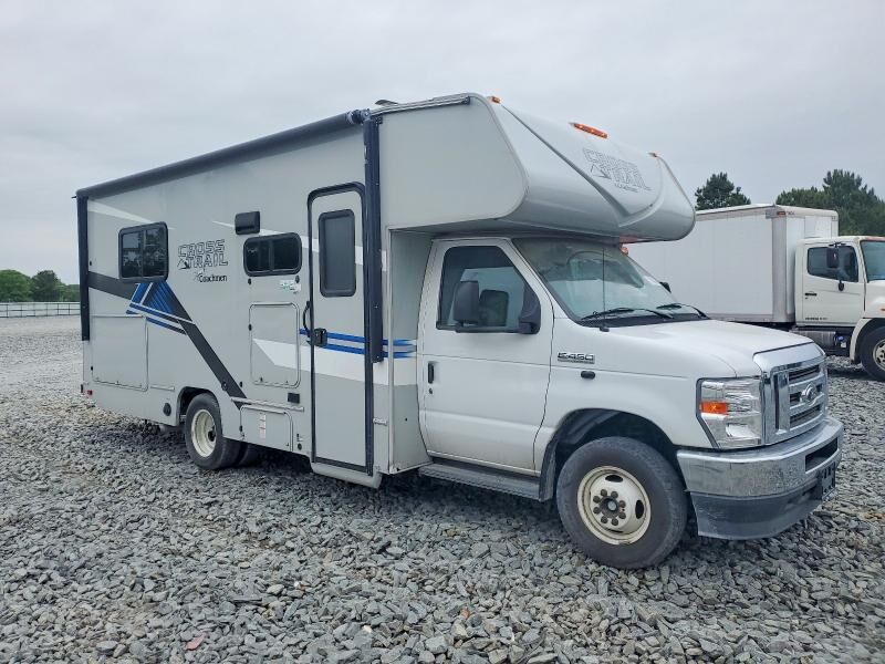 2022 FORD E-450