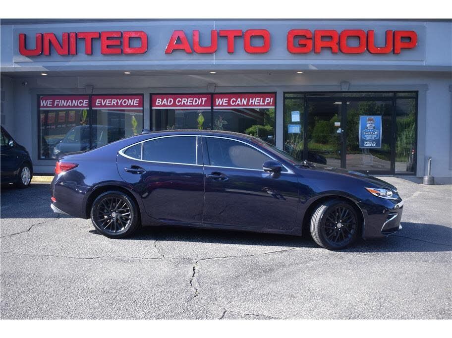 2016 LEXUS ES