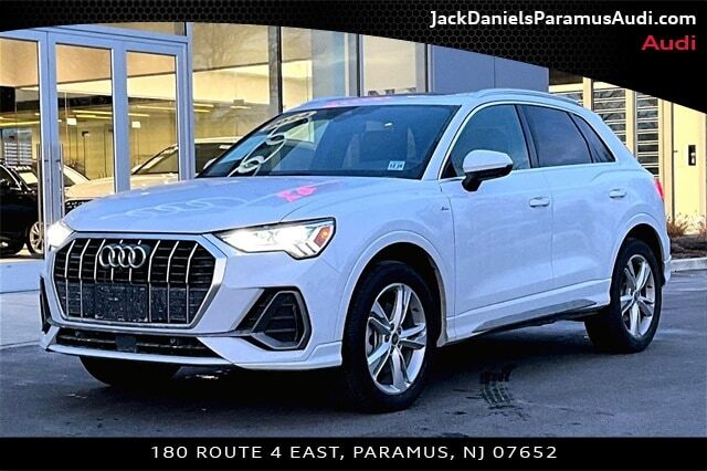 2024 AUDI Q3