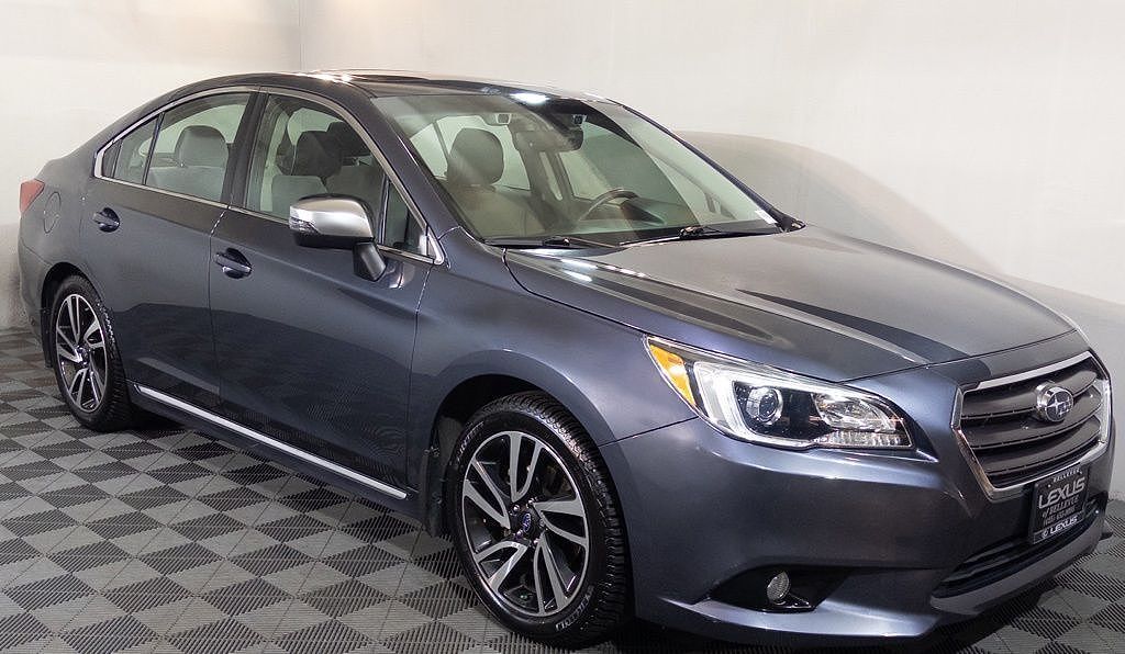 2017 SUBARU Legacy