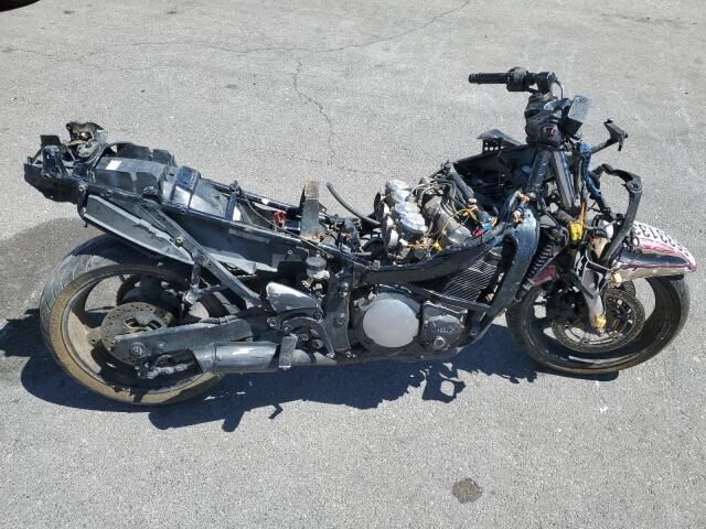 1998 SUZUKI GSX750F