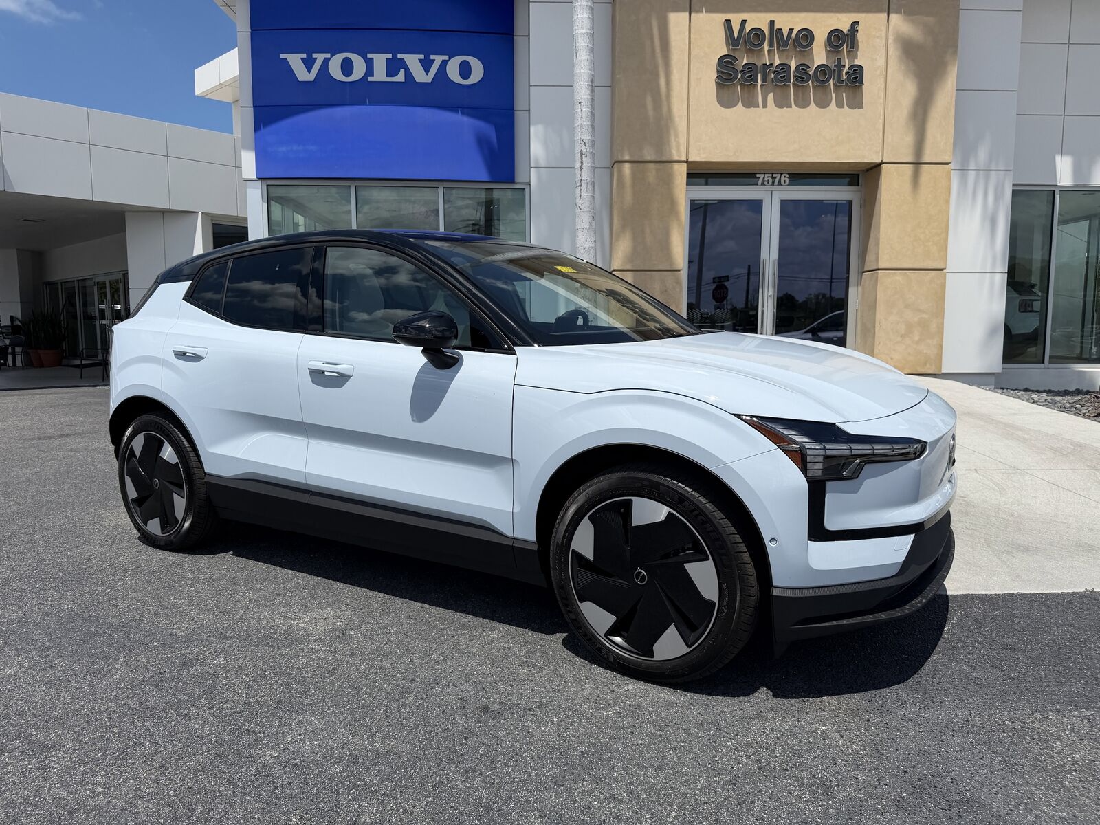 2026 VOLVO EX30