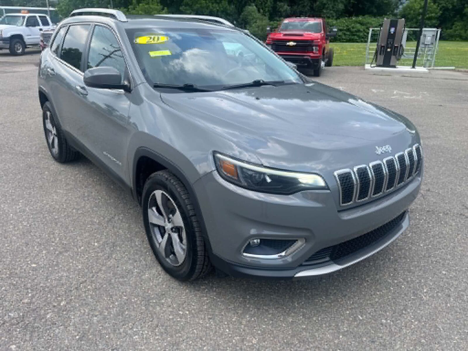 2020 JEEP Cherokee