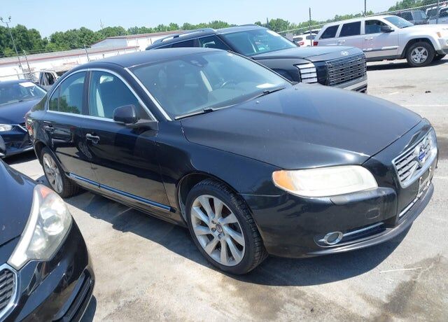2013 VOLVO S80