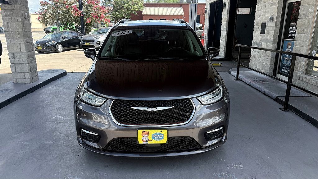 2022 CHRYSLER Pacifica