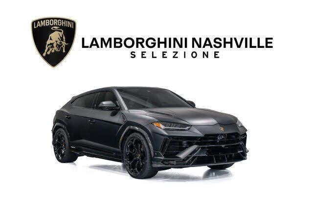 2024 LAMBORGHINI URUS