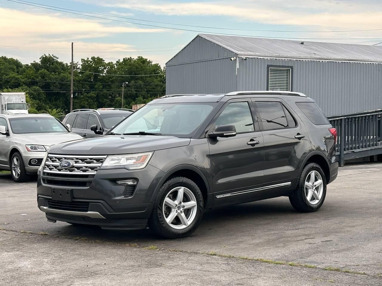 2018 FORD Explorer