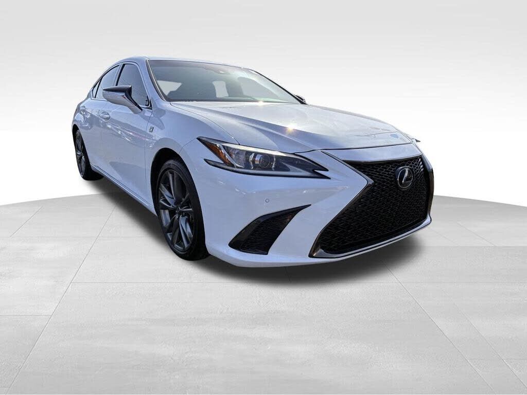 2019 LEXUS ES