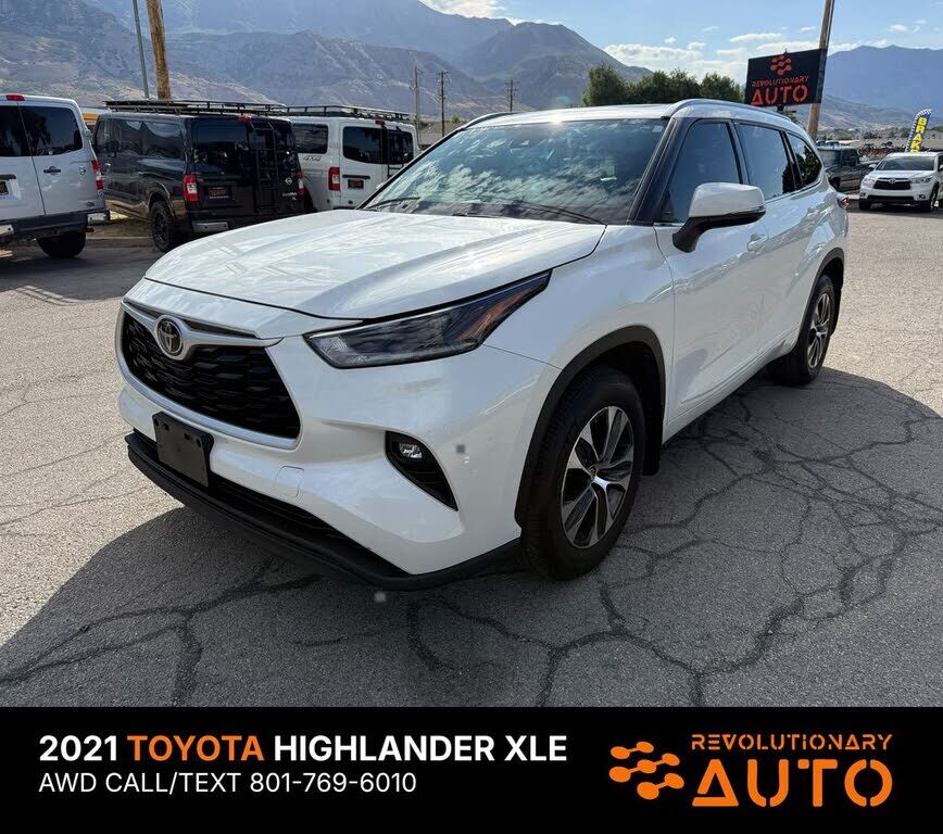 2021 TOYOTA Highlander