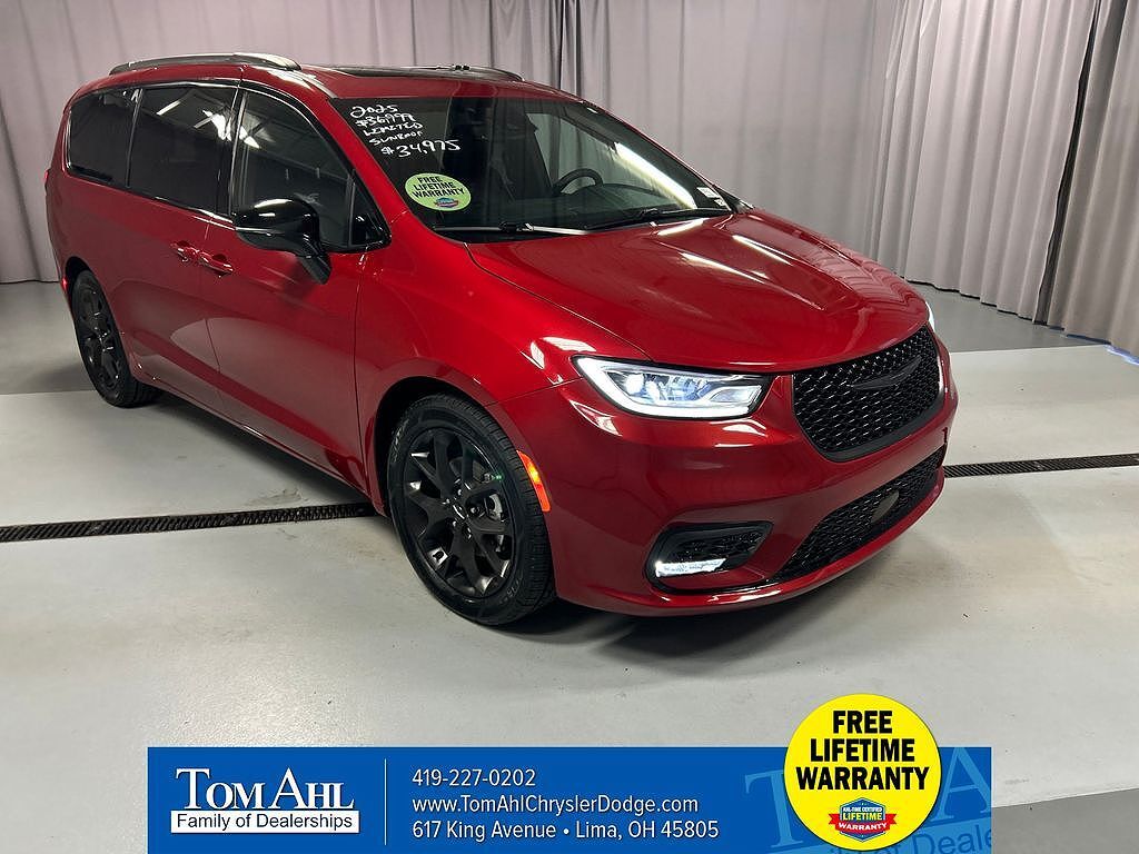 2025 CHRYSLER Pacifica