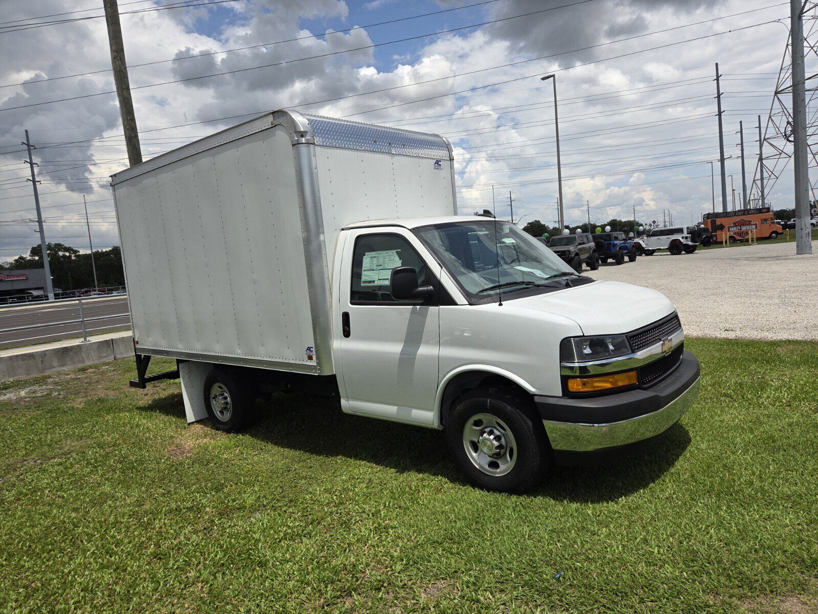 2024 CHEVROLET Express