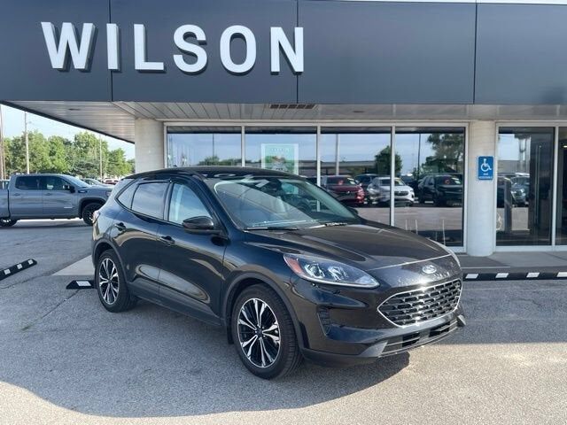 2021 FORD Escape