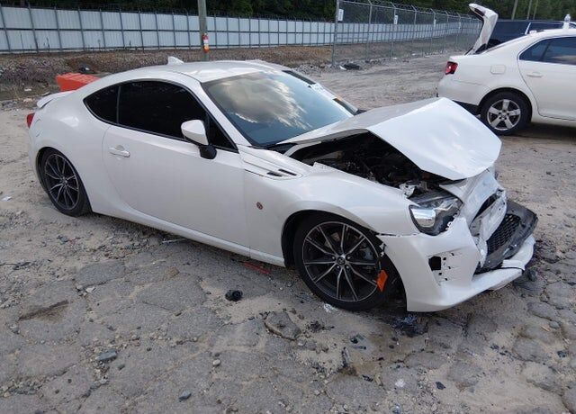 2017 TOYOTA 86