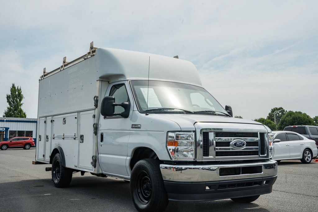 2021 FORD E-350