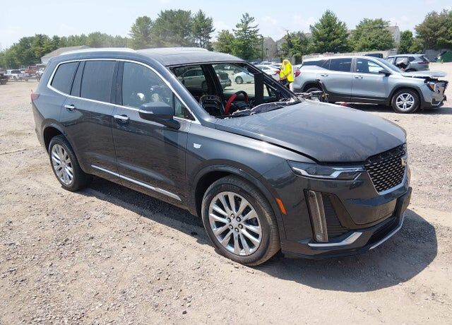 2021 CADILLAC XT6